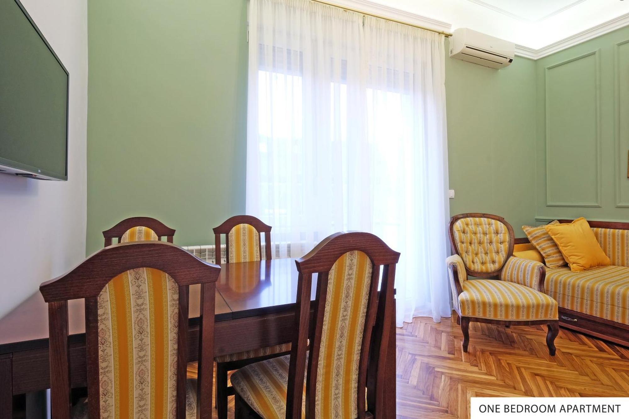 Downtown Belgrade Apartments Екстер'єр фото